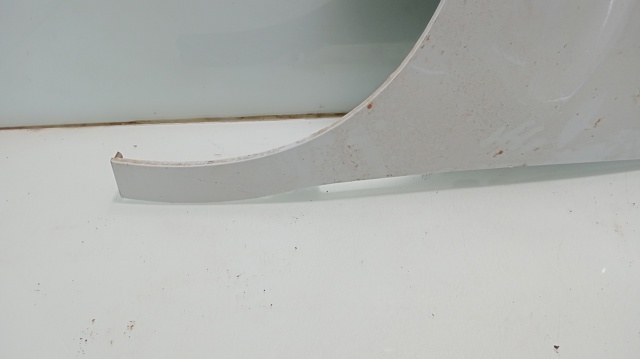 Błotnik przedni lewy Opel Vivaro K0