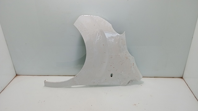 Błotnik przedni lewy Opel Vivaro K0