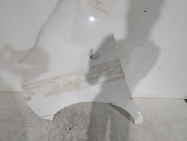 Błotnik przedni lewy Opel Vivaro K0