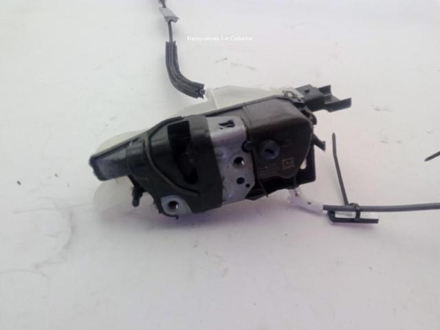 Zamek drzwi przednich lewych 9810423580 PEUGEOT