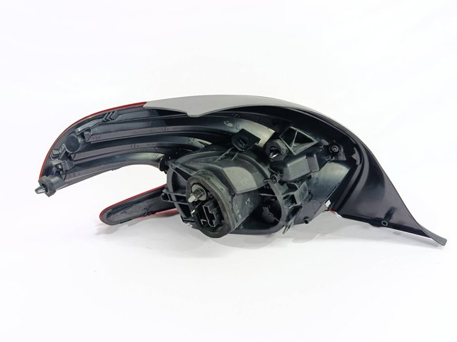 Lampa zespolona tylna prawa 9810430580 PEUGEOT