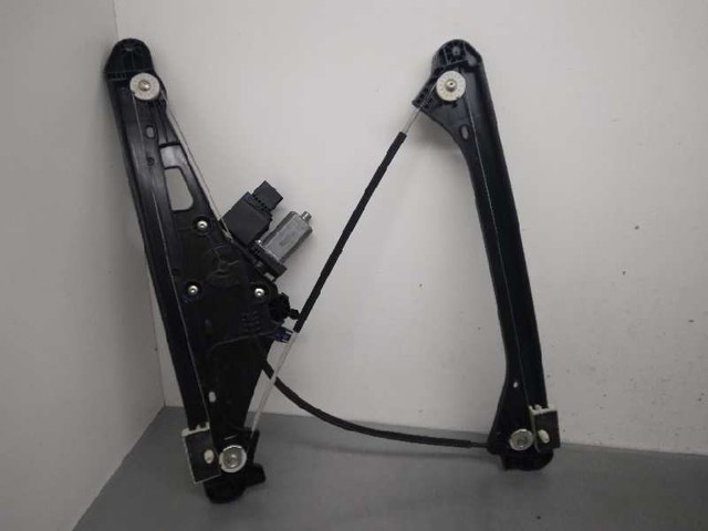 Mechanizm podnoszenia szyby drzwi przednich prawych 9810488880 PEUGEOT
