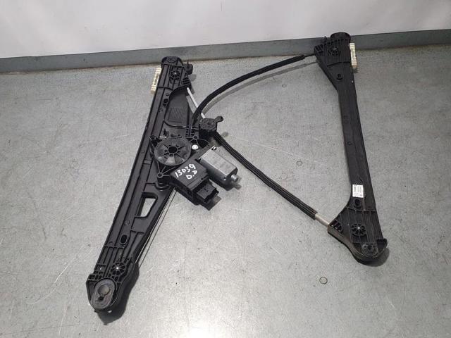 Mechanizm podnoszenia szyby drzwi przednich prawych 9810488880 PEUGEOT