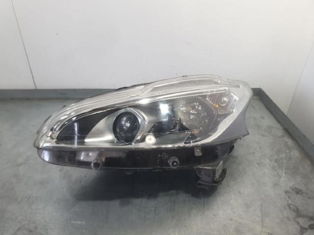 Reflektor lewy 9810805780 PEUGEOT