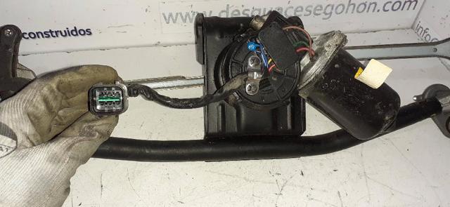 Silniczek wycieraczki szyby przedniej Hyundai Trajet FO