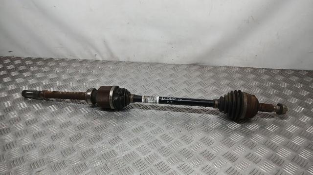 Przegub homokinetyczny wewnętrzny przedni prawy 9811176780 PEUGEOT