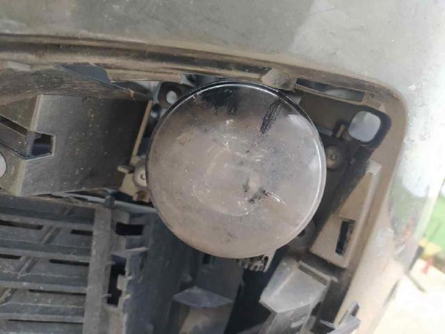 Lampa przeciwmgielna lewa/prawa 9811333380 PEUGEOT