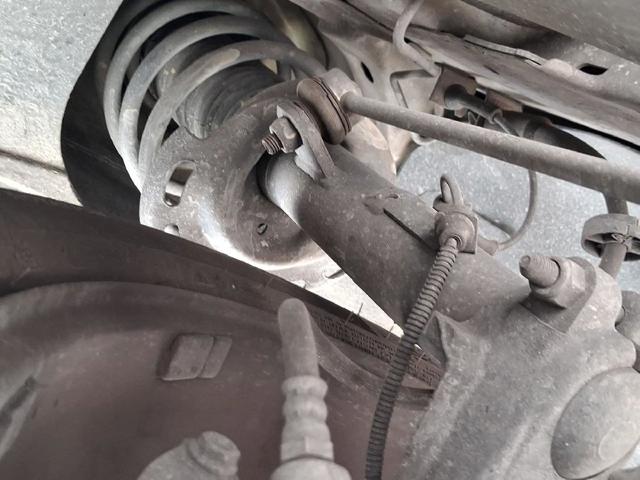 Amortyzator przedni prawy 9811371180 PEUGEOT