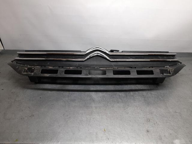 Atrapa chłodnicy 9812063477 PEUGEOT
