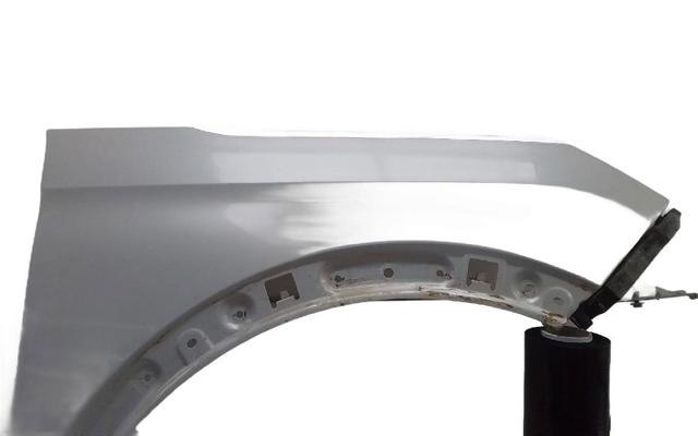 Błotnik przedni prawy 9812305680 PEUGEOT