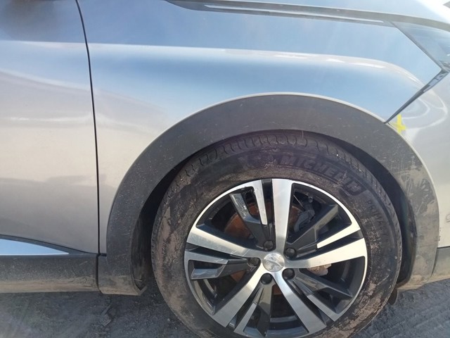 Błotnik przedni prawy 9812305680 PEUGEOT