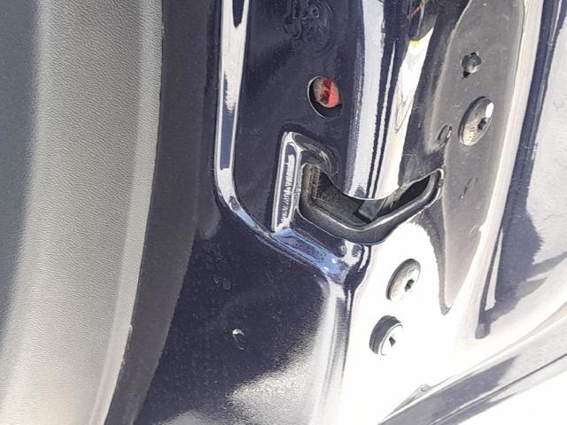 Zamek drzwi tylnych prawych 9812501180 PEUGEOT