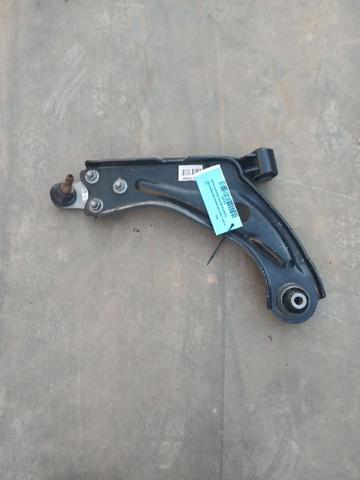 Wahacz zawieszenia przedniego dolny prawy 9816865480 OPEL