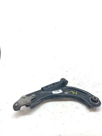 Wahacz zawieszenia przedniego dolny prawy 9816865480 PEUGEOT