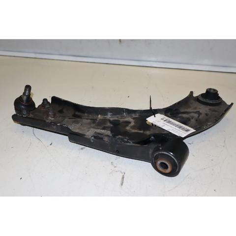 Wahacz zawieszenia przedniego dolny prawy 9816865480 PEUGEOT