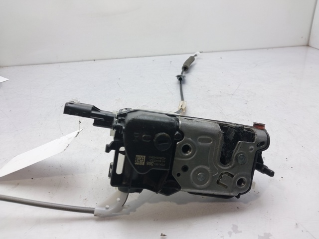 Zamek drzwi tylnych prawych 9819038880 PEUGEOT