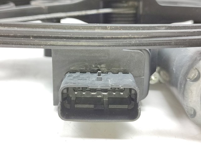 Mechanizm podnoszenia szyby drzwi przednich lewych 9819520280 PEUGEOT