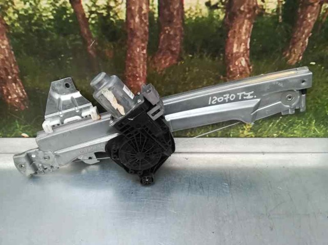 Mechanizm podnoszenia szyby drzwi tylnych lewych 9820885280 PEUGEOT