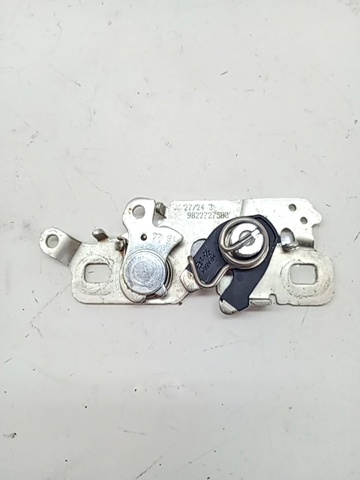 Zamek maski 9822710780 OPEL