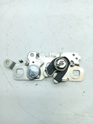 Zamek maski 9822710780 OPEL