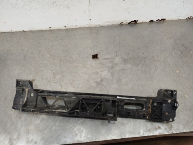 Osłona chłodnicy kompletna (panel mocowania reflektorów) 9824055880 PEUGEOT