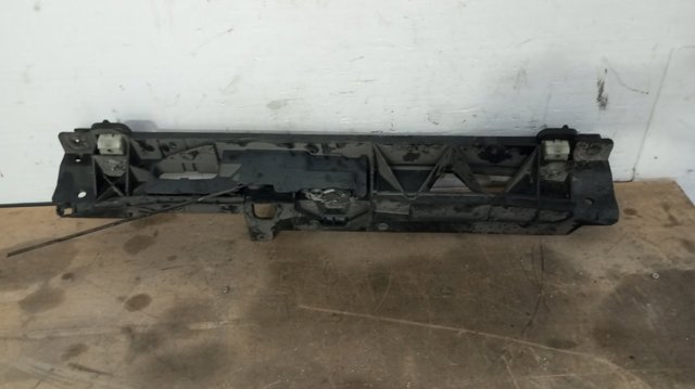 Osłona chłodnicy kompletna (panel mocowania reflektorów) 9824055880 PEUGEOT