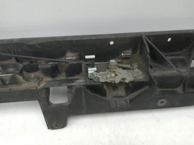 Osłona chłodnicy kompletna (panel mocowania reflektorów) 9824055880 PEUGEOT
