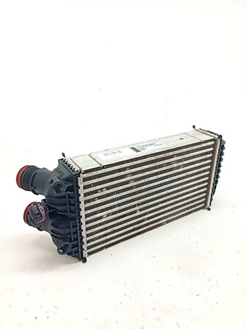 Chłodnica intercoolera 9824742280 PEUGEOT