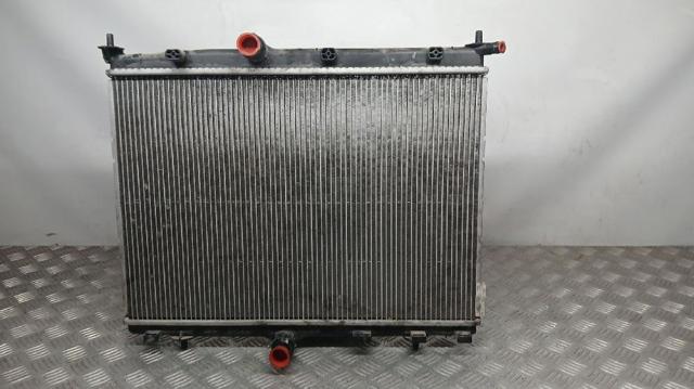 Chłodnica silnika 9825333380 PEUGEOT