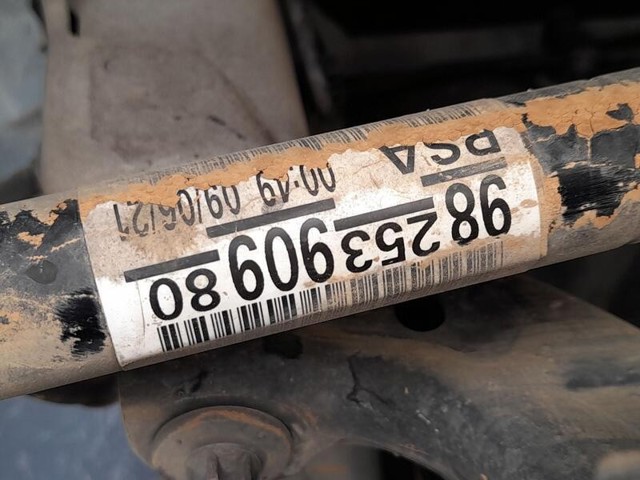Półoś napędowa przednia prawa 9825390980 OPEL