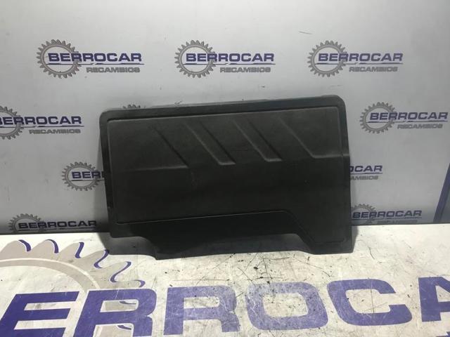 Pokrywa silnika dekoracyjna 9825492380 PEUGEOT