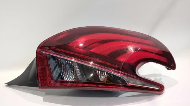 Lampa zespolona tylna prawa 9825601180 PEUGEOT