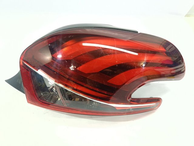 Lampa zespolona tylna prawa 9825601180 PEUGEOT
