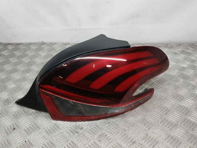 Lampa zespolona tylna prawa 9825601180 PEUGEOT