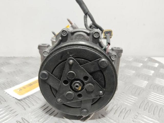 Sprężarka klimatyzacji 9825869180 PEUGEOT