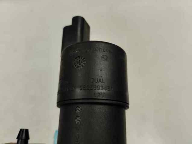 Pompka spryskiwacza szyby przedniej 9825893480 OPEL