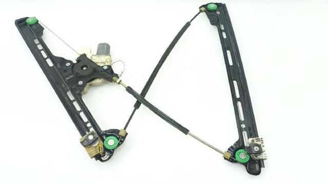 Mechanizm podnoszenia szyby drzwi przednich prawych 9826076280 PEUGEOT