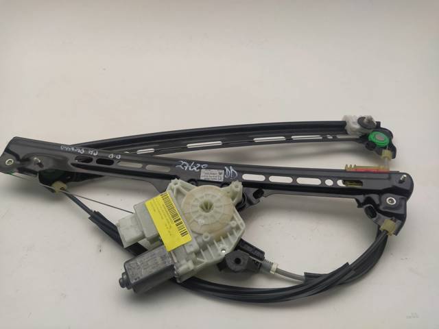 Mechanizm podnoszenia szyby drzwi przednich prawych 9826076280 PEUGEOT