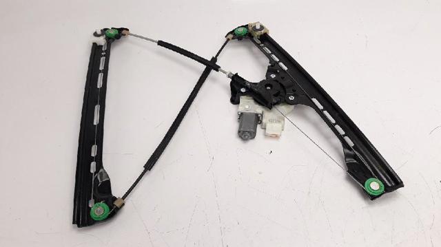 Mechanizm podnoszenia szyby drzwi przednich prawych 9826076280 PEUGEOT