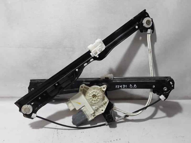 Mechanizm podnoszenia szyby drzwi przednich prawych 9826079480 PEUGEOT