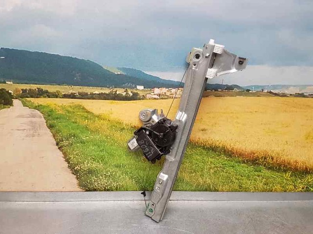 Mechanizm podnoszenia szyby drzwi przednich prawych 9826079480 PEUGEOT