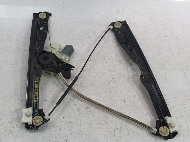 Mechanizm podnoszenia szyby drzwi przednich prawych 9826079480 PEUGEOT