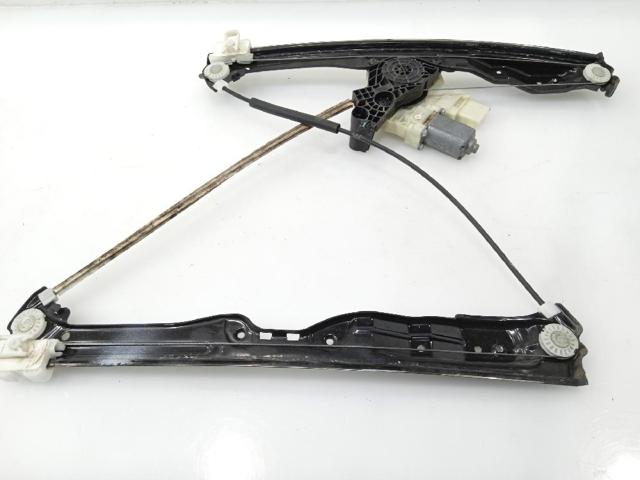 Mechanizm podnoszenia szyby drzwi przednich prawych 9826079480 PEUGEOT