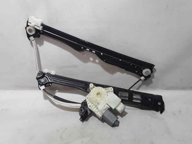Mechanizm podnoszenia szyby drzwi przednich lewych 9826079580 PEUGEOT