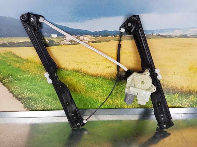 Mechanizm podnoszenia szyby drzwi przednich lewych 9826079580 PEUGEOT