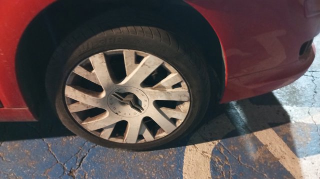 Czop (zwrotnica) przedni prawy 9826532380 PEUGEOT