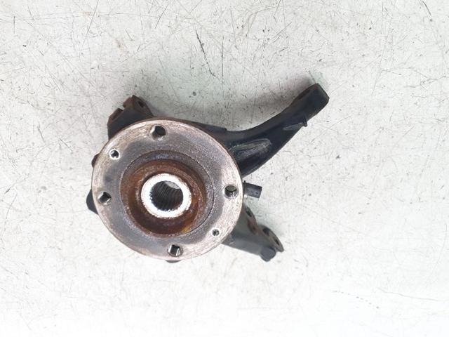 Czop (zwrotnica) przedni prawy 9826532380 PEUGEOT