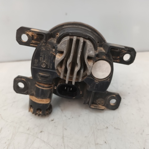 Lampa przeciwmgielna lewa/prawa 9826960480 PEUGEOT