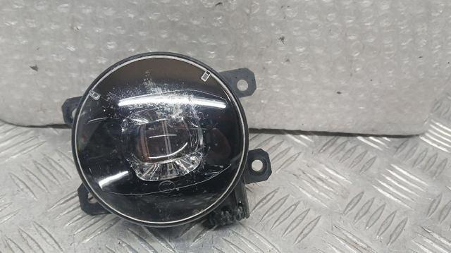 Lampa przeciwmgielna lewa/prawa 9826960480 PEUGEOT