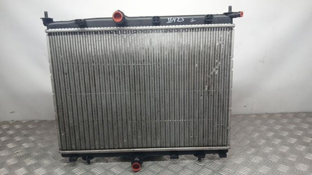 Chłodnica silnika 9827174680 OPEL